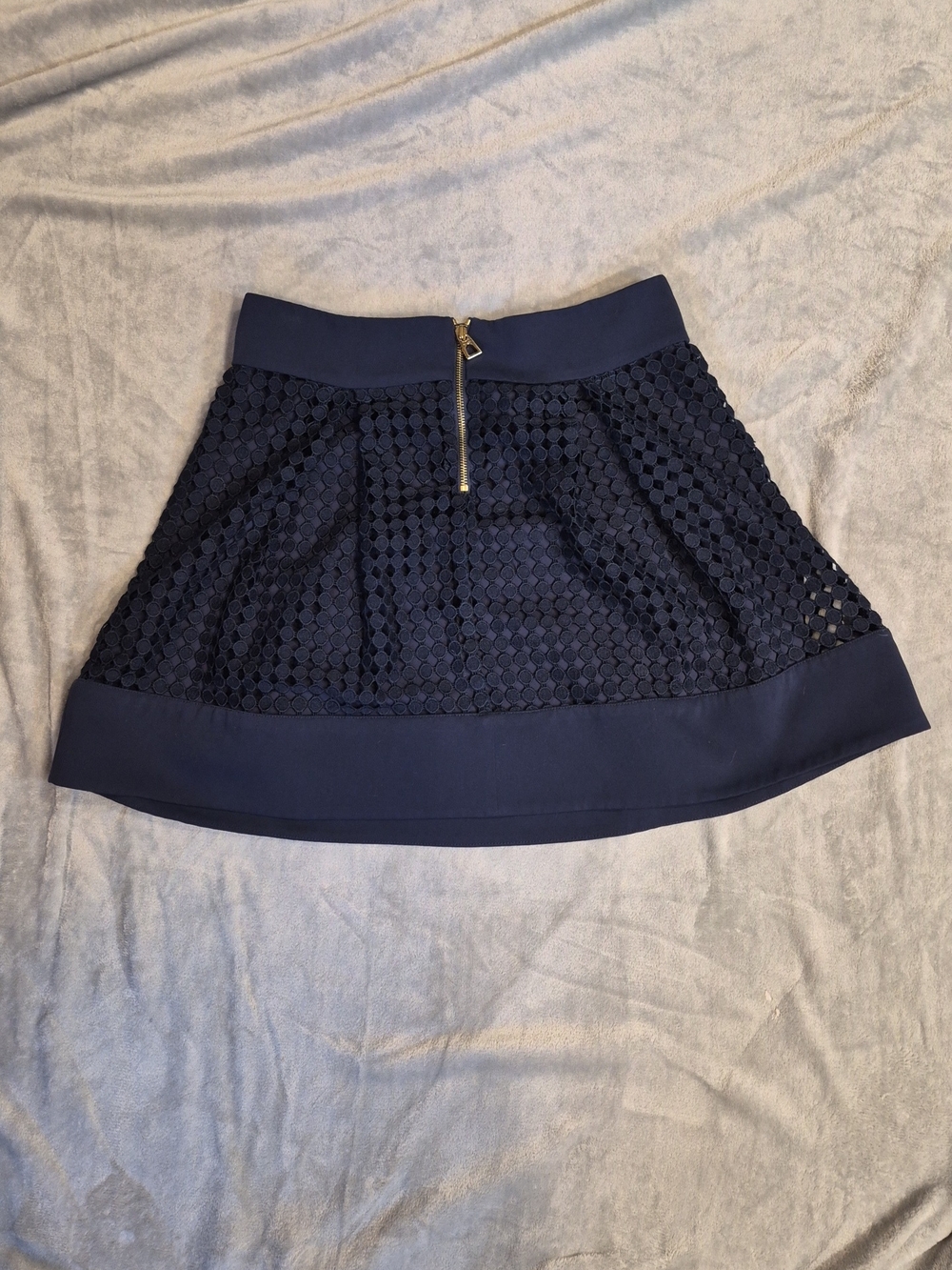 NWOT Sail to Sable Navy Circle-Textured Mini Skirt - Picture 2 of 3